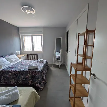 Holiday home House With Private Garden & Sea Views Near
