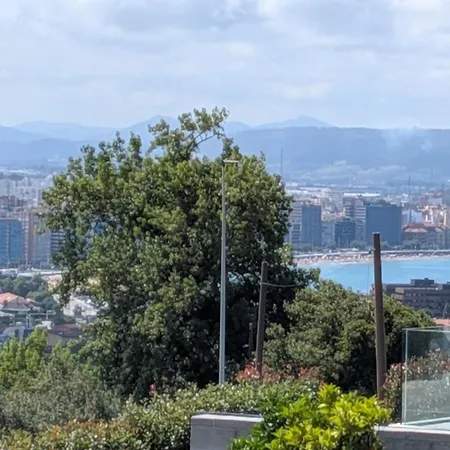 House With Private Garden & Sea Views Near * Gijon